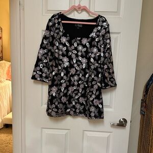 A beautiful Alex Evening top. Size 2X, worn once at my granddaughters wedding!